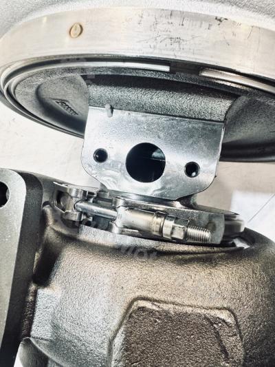 ТУРБОКОМПРЕССОР 04263531 Вид 7